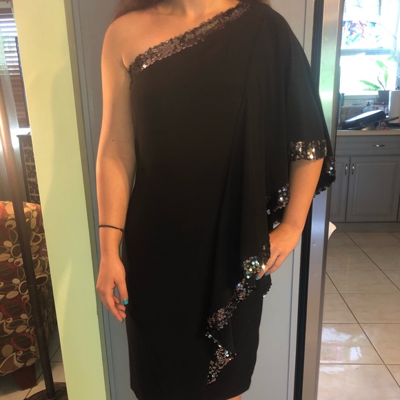 Prom dresses - Picture 4 of 7